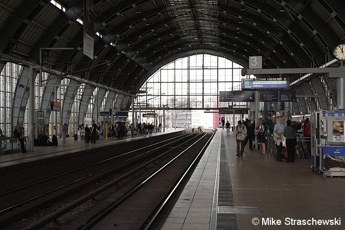 Bild: beide Bahnsteige