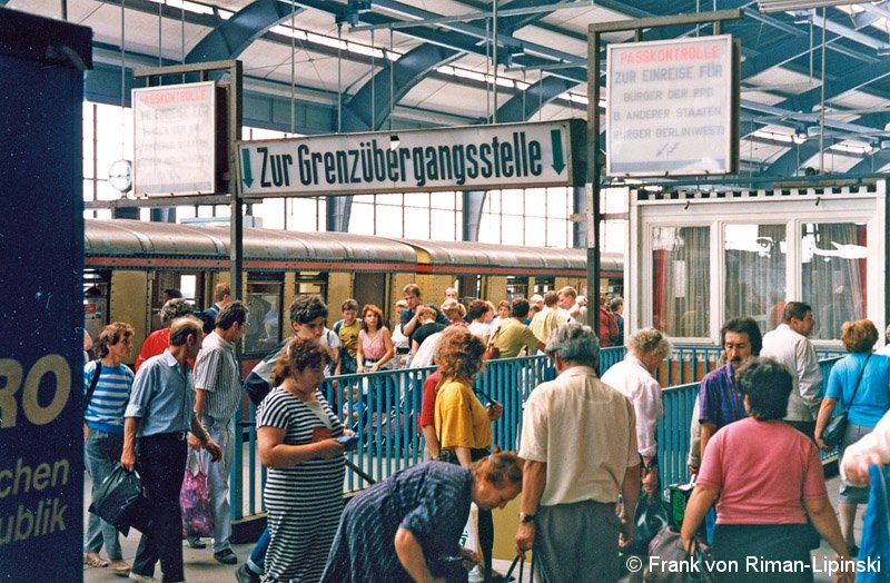 Bild: Umsteigesituation vom Bahnsteig B zum Bahnsteig C