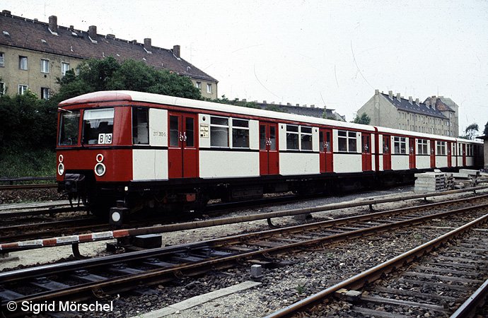 277 393/4 mit dem im Jahre 1984 zu testenden Farbkonzept.